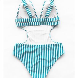 One piece swim suit